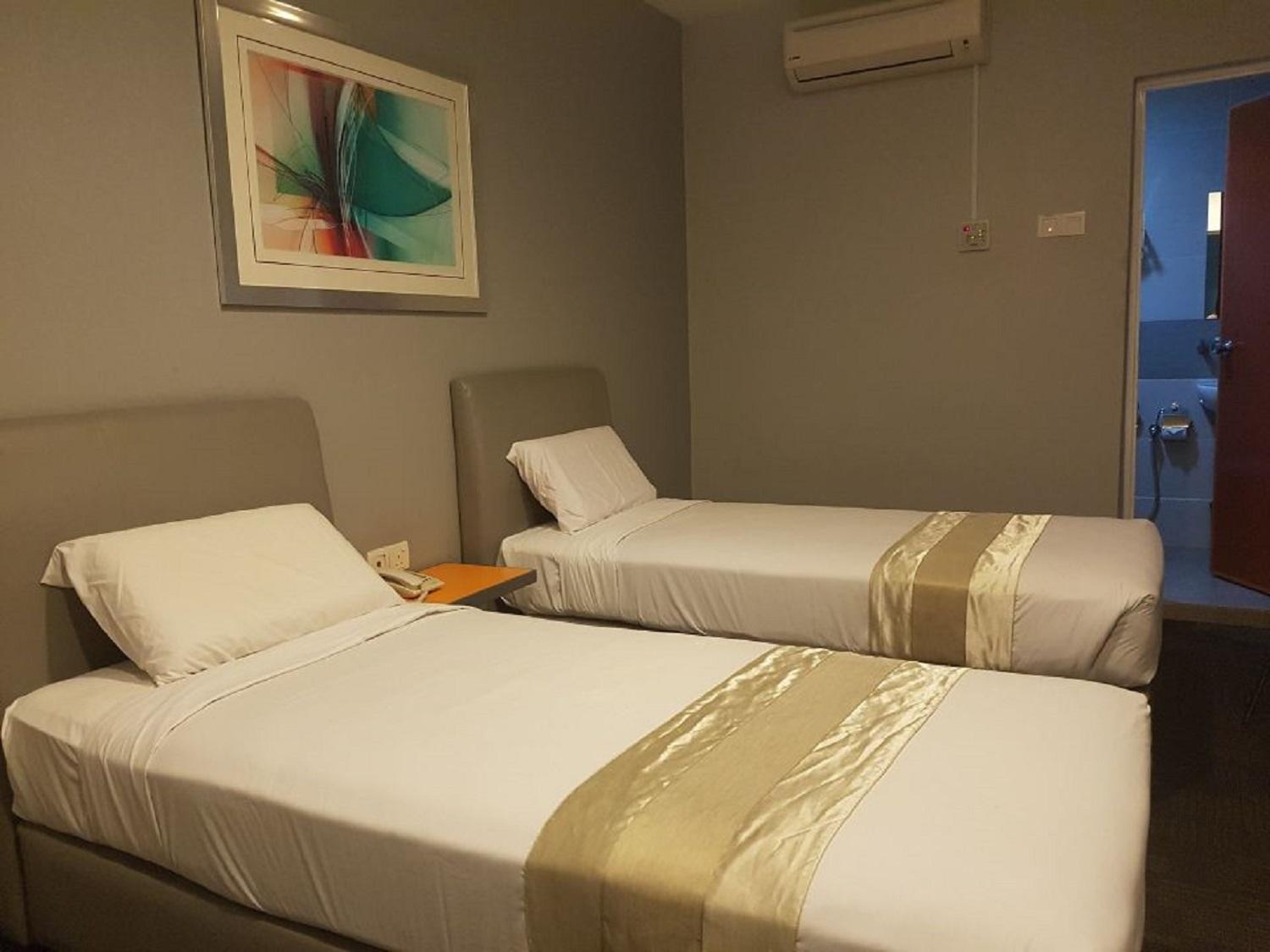 Swing & Pillows - Kl Sg Besi Formerly Known As U Pac Hotel Kuala Lumpur Zewnętrze zdjęcie